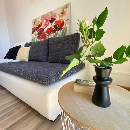 Апартаменти Tomi & Ivana