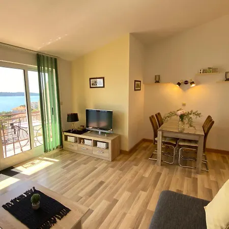 Tomi & Ivana * Трогір