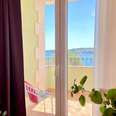 Tomi & Ivana Апартаменти *