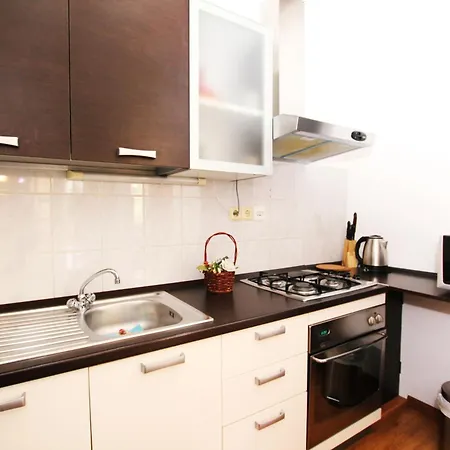 Tomi & Ivana Апартаменти *