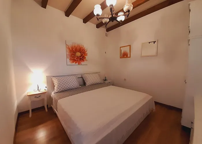 アパート Tomi & Ivana