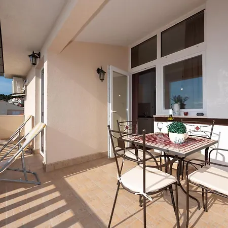 Apartment Tomi & Ivana Trogir